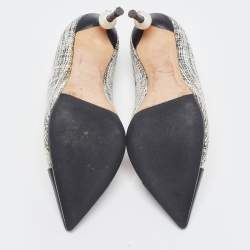 Pre Owned Chanel Black/White Tweed And Leather Cap Toe CC Pearl Heel Pumps Size 39