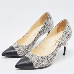 Pre Owned Chanel Black/White Tweed And Leather Cap Toe CC Pearl Heel Pumps Size 39