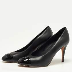 Pre Owned Chanel Black Leather and Patent Leather CC Cap Pumps Size 39