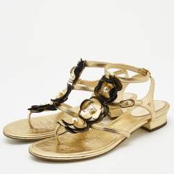 Chanel Metallic Gold Texture Leather CC Camellia Leaf Pearl Ankle Strap Thong Flat Sandals Size 38.5