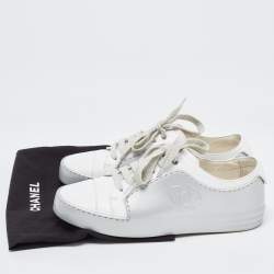 Pre Owned Chanel White/Grey Leather and Rubber CC Low Top Sneakers Size 37