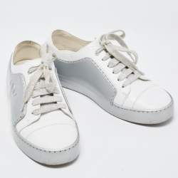 Pre Owned Chanel White/Grey Leather and Rubber CC Low Top Sneakers Size 37