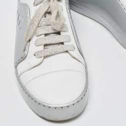Pre Owned Chanel White/Grey Leather and Rubber CC Low Top Sneakers Size 37