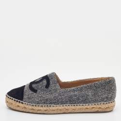 Pre Owned Chanel Grey/Black Tweed and Velvet Cap Toe CC Espadrille Flats Size 39