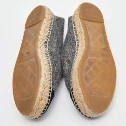 Pre Owned Chanel Grey/Black Tweed and Velvet Cap Toe CC Espadrille Flats Size 39