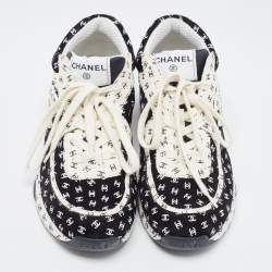 Pre Owned Chanel Black/White Suede CC Low Top Sneakers Size 39.5