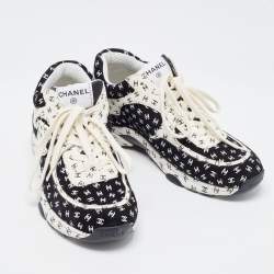 Pre Owned Chanel Black/White Suede CC Low Top Sneakers Size 39.5