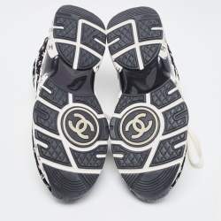 Pre Owned Chanel Black/White Suede CC Low Top Sneakers Size 39.5