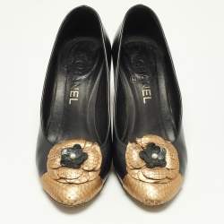 Pre Owned Chanel Black/Gold Leather and Python Embossed Cap Toe CC Camellia Pumps Size 37.5