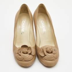 Pre Owned Chanel Beige Leather CC Camellia Pumps Size 37.5