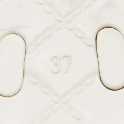 Chanel Cream/Black Jelly Camellia Thong Sandals Size 37