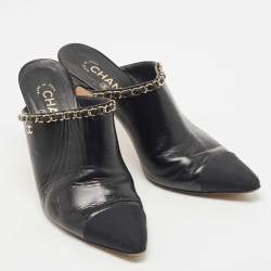 Pre Owned Chanel Black Leather  CC Logo Mules Size 39 