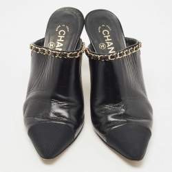 Pre Owned Chanel Black Leather  CC Logo Mules Size 39 