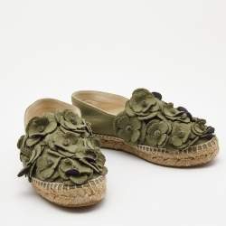 Pre Owned Chanel Green Canvas Camelia Espadrille Flats Size 37
