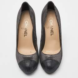Pre Owned Chanel Metallic Laminated Suede CC Pumps Size 37