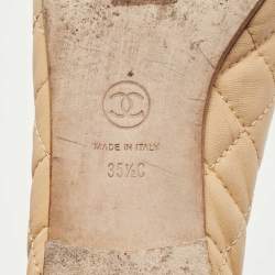 Pre Owned Chanel Beige Quilted Leather CC Turn Lock Loafers Size 35.5