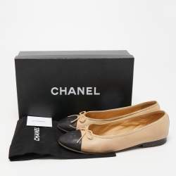 Chanel Beige/Black Leather CC Bow Cap Toe Ballet Flats Size 37