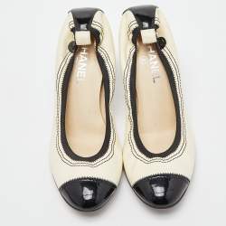 Pre Owned Chanel Beige/Black Leather and Patent CC Cap Toe Scrunch Block Heel Pumps Size 40.5