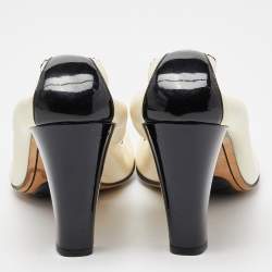 Pre Owned Chanel Beige/Black Leather and Patent CC Cap Toe Scrunch Block Heel Pumps Size 40.5