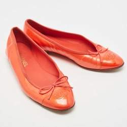 Pre Owned Chanel Red Patent CC Ballet Flats Size 41