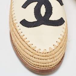 Pre Owned Chanel Cream Leather and Raffia CC Espadrille Flats Size 41