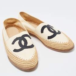 Pre Owned Chanel Cream Leather and Raffia CC Espadrille Flats Size 41