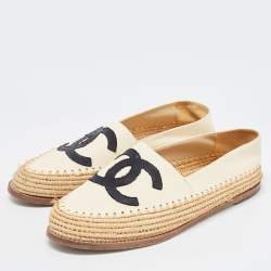 Pre Owned Chanel Cream Leather and Raffia CC Espadrille Flats Size 41