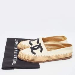 Pre Owned Chanel Cream Leather and Raffia CC Espadrille Flats Size 41