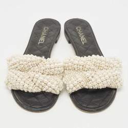 Chanel White Leather and Pearl Embellished Slides Size 40