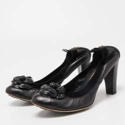 Chanel Black Leather Camelia CC Cap Toe Srunch Pumps Size 38.5