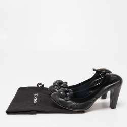 Chanel Black Leather Camelia CC Cap Toe Srunch Pumps Size 38.5