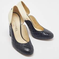 Pre Owned Chanel Black/Cream Quilted Leather CC Pumps Size 38