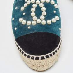 Pre Owned Chanel Green/Black Suede Faux Pearl CC Espadrille Flats Size 37