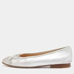 Pre Owned Chanel Silver Leather CC Cap Toe Ballet Flats Size 37
