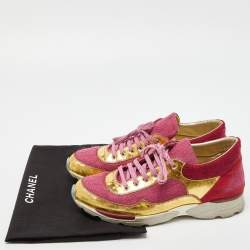 Pre Owned Chanel Pink/Gold Tweed Fabric and Leather CC Lace Up Sneakers Size 41