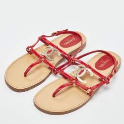 Pre Owned Chanel Red Patent Leather CC Thong Flat Sandals Size 38