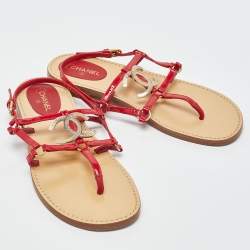 Pre Owned Chanel Red Patent Leather CC Thong Flat Sandals Size 38