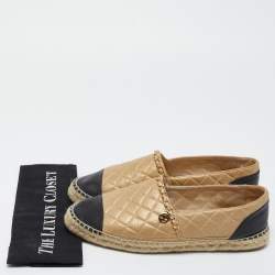 Chanel Beige/Black Quilted Leather Chain-Link CC Espadrille Size 42
