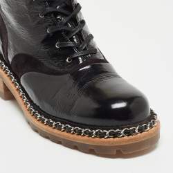 Pre Owned Chanel Black Patent Leather Chain Detail Lace Up Boots Size 42