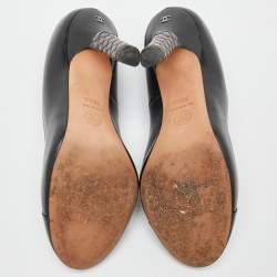 مملوكة مسبقًا Chanel Black Leather Faux Pearl Detail Heel Cap Toe Pumps Size 38.5