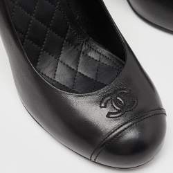 Pre Owned Chanel Black Leather Pearl Heel CC Cap Round Toe Pumps Size 38.5