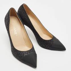 Pre Owned Chanel Black Textured Fabric and Canvas CC Pumps Size 37.5