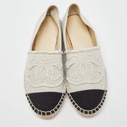 Pre Owned Chanel Off White/Black Canvas CC Cap Toe Espadrille Flats Size 37