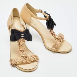 Chanel Beige/Black Leather Faux Pearl Embellished Camellia and CC Bow T-Strap Sandals Size 37