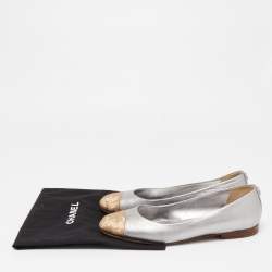 Pre Owned Chanel Metallic Gold/Silver Leather CC Cap Toe Ballet Flats Size 38
