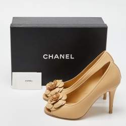 Pre Owned Chanel Beige Leather CC Camellia Peep Toe Pumps Size 39