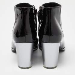 Chanel Black Patent Leather CC Ankle Boots Size 40 