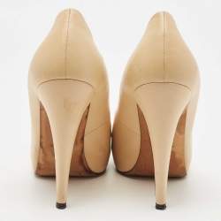 Pre Owned Chanel Beige/Black Leather CC Cap Toe Pumps Size 38
