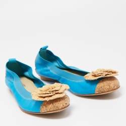 Pre Owned Chanel Blue/Beige Leather and Cork Cap Toe Camellia CC Ballet Flats Size 41