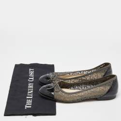Pre Owned Chanel Grey/Black Lace and Patent Leather CC Cap Toe Ballet Flats Size 38.5